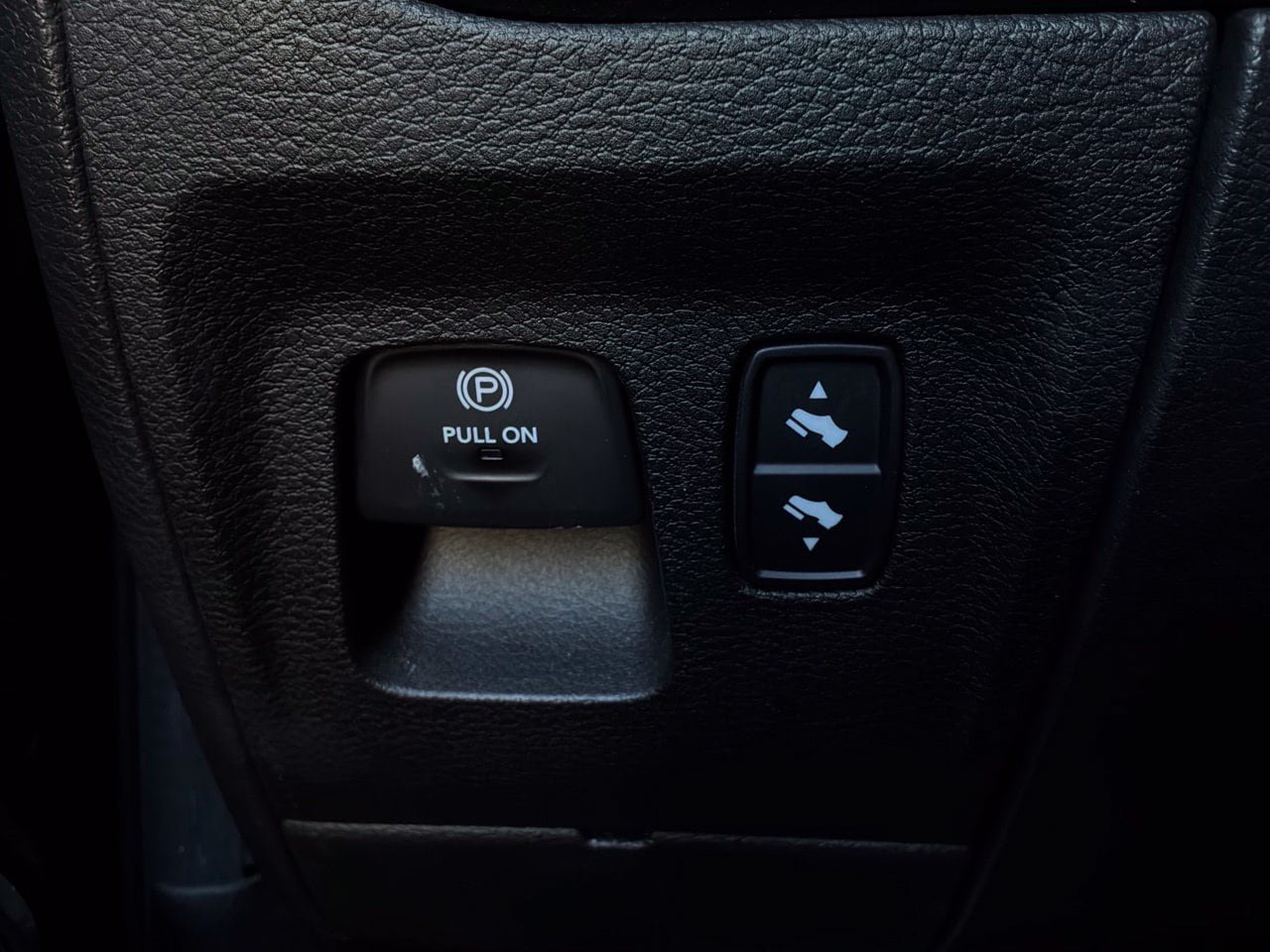 Used 2022 RAM 1500 Laramie RWD image 32