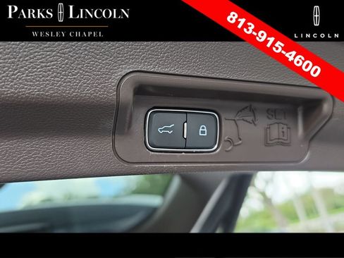 Used 2024 Ford Explorer King Ranch w/ Technology Package RWD image 9