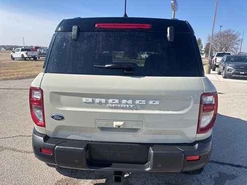 Used 2025 Ford Bronco Sport Badlands image 6