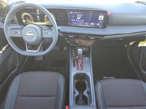 New 2026 Nissan Kicks SR image 13