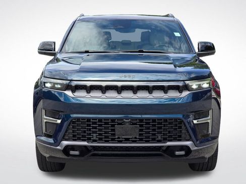 New 2026 Jeep Grand Wagoneer Limited AWD/4WD image 17