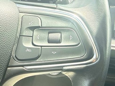 Used 2022 Buick Envision Preferred FWD image 22