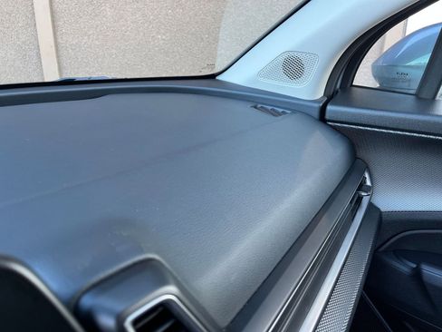 Used 2025 Kia Sportage LX image 35