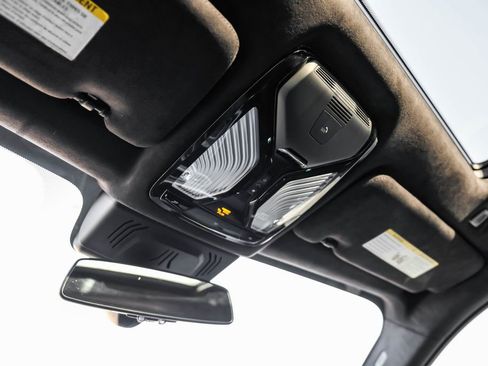 Used 2021 BMW X5 M50i image 39