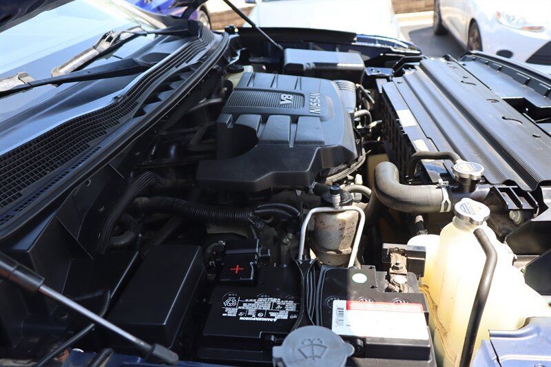 Used 2017 Nissan Titan SV AWD/4WD image 36