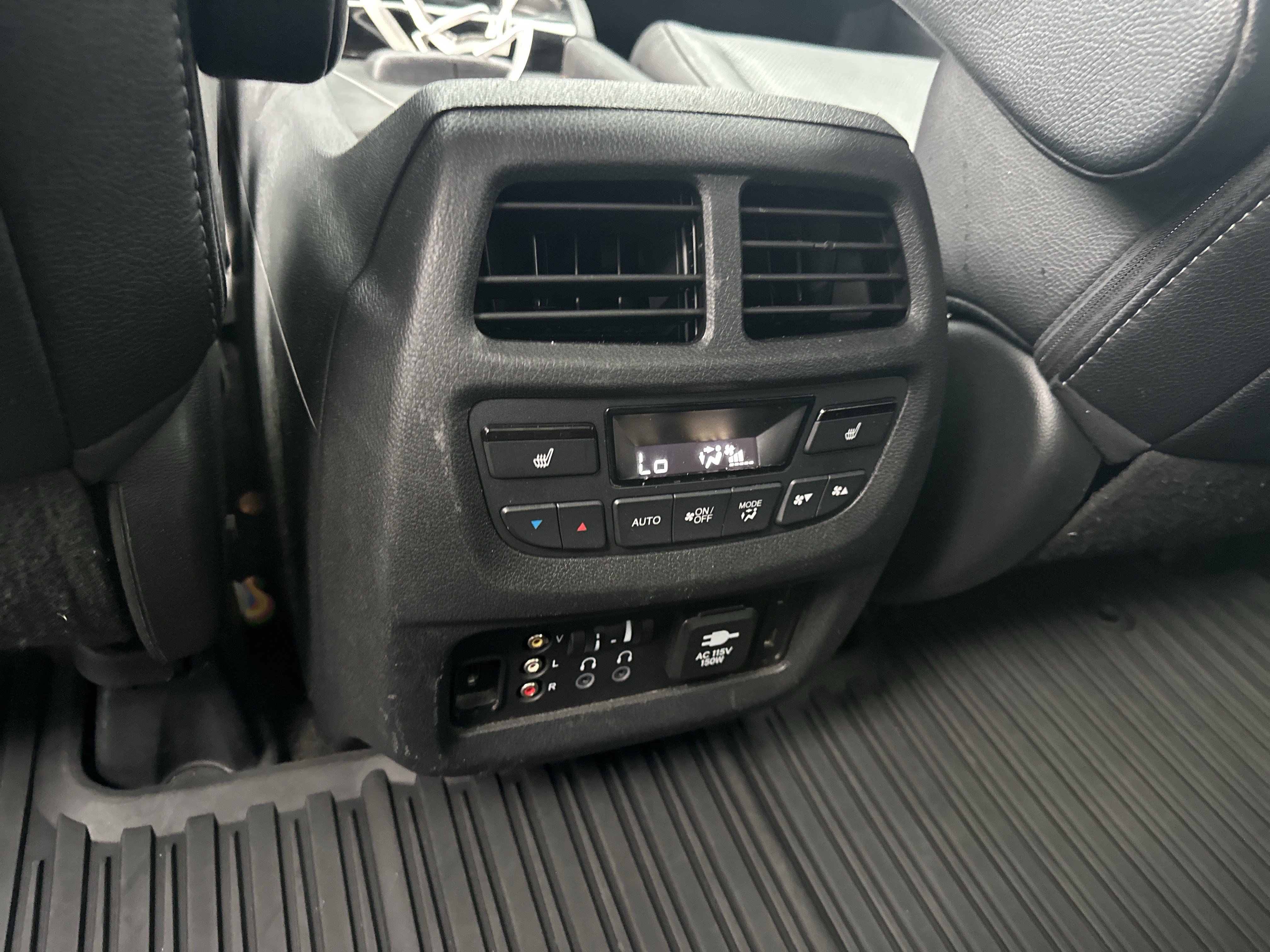 Used 2017 Honda Pilot Elite image 28