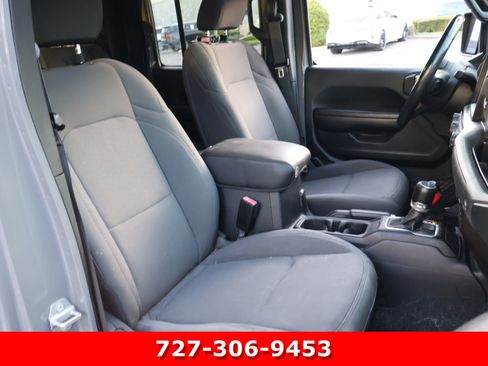 Used 2021 Jeep Gladiator Sport AWD/4WD image 14