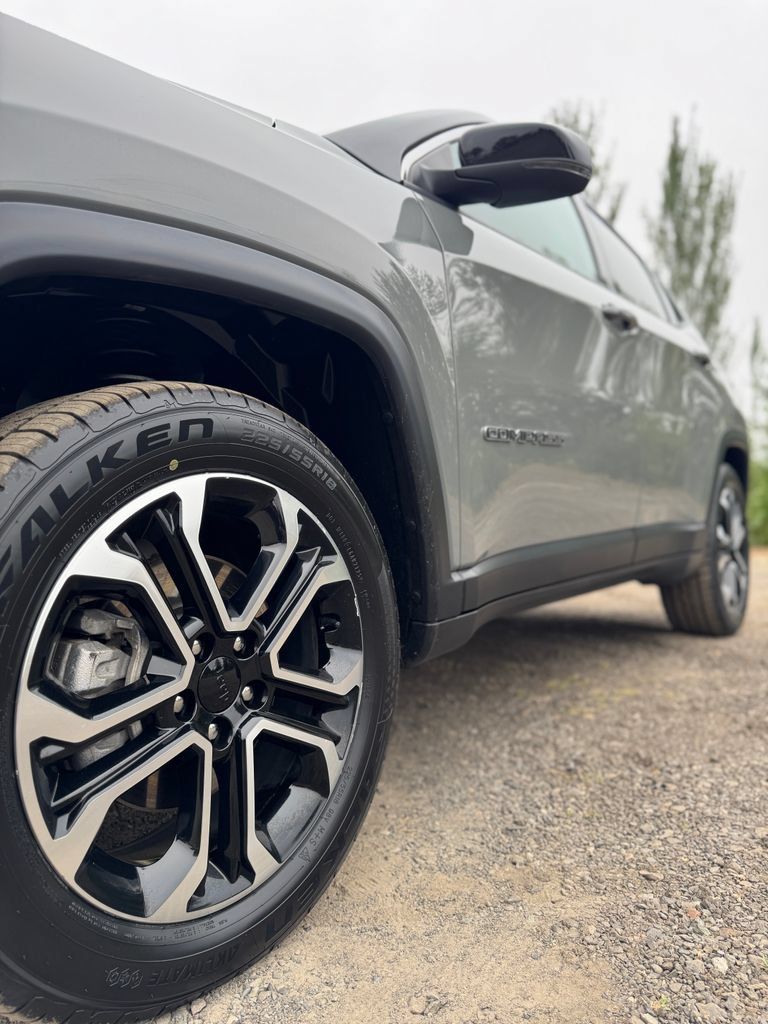 Used 2022 Jeep Compass Limited AWD/4WD image 38