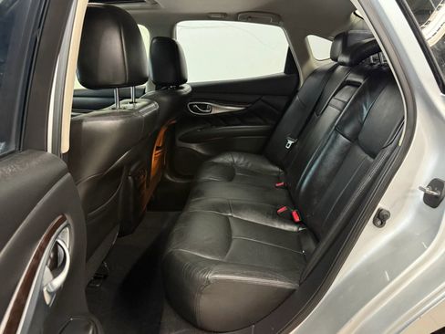 Used 2012 INFINITI M37 w/ Premium Pkg image 17