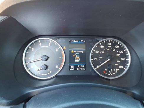 Used 2025 Nissan Sentra S image 8