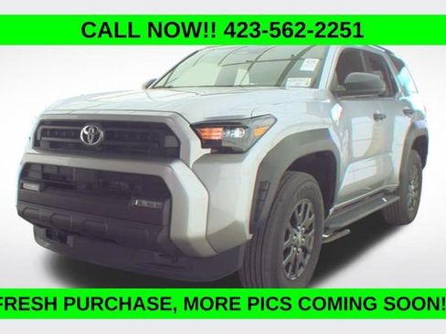 Used 2025 Toyota 4Runner SR5 image 1
