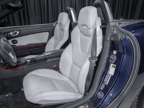 Certified 2015 Mercedes-Benz SLK 250 image 11