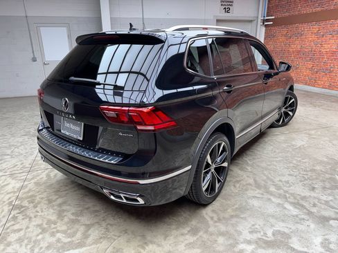 Used 2024 Volkswagen Tiguan SEL R-Line AWD/4WD image 5
