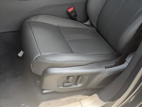 New 2026 Land Rover Range Rover Velar S image 4