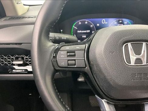 Used 2024 Honda Accord Touring image 23