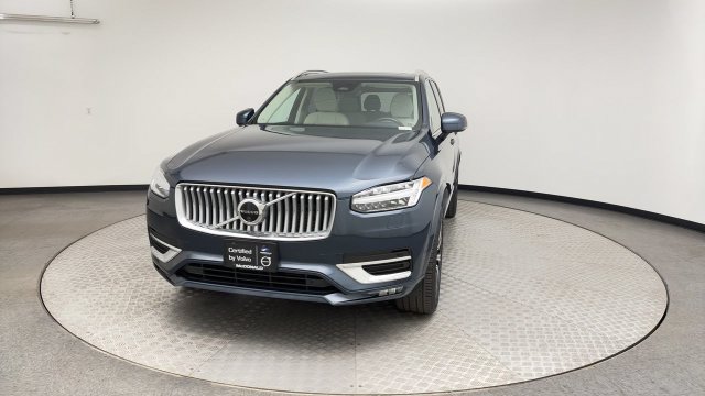Certified 2025 Volvo XC90 B6 Plus w/ Protection Package Premier AWD/4WD image 7