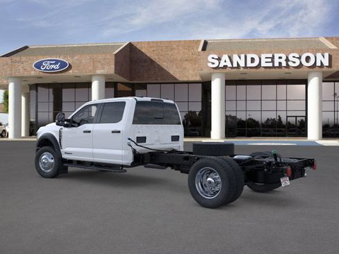 New 2026 Ford F550 4x4 Crew Cab image 5