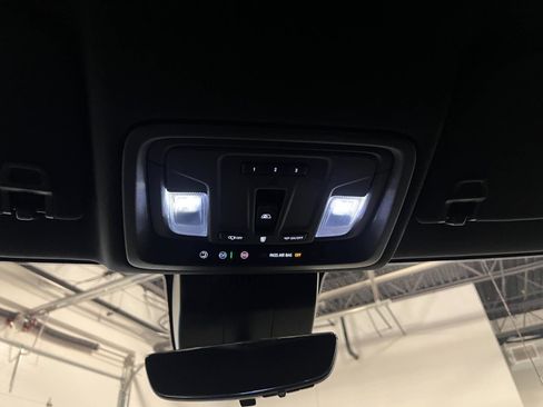 Used 2023 GMC Sierra 1500 AT4 w/ AT4 Premium Package image 22