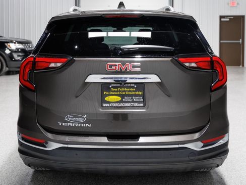 Used 2020 GMC Terrain SLT w/ Preferred Package image 5