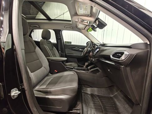Used 2021 Chevrolet TrailBlazer LT w/ Sun and Liftgate Package FWD image 23
