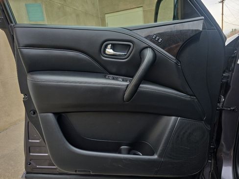 Used 2024 INFINITI QX80 Luxe image 15