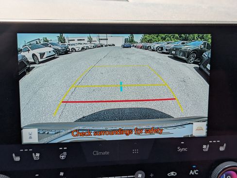 Used 2024 Lexus NX 250 FWD image 28