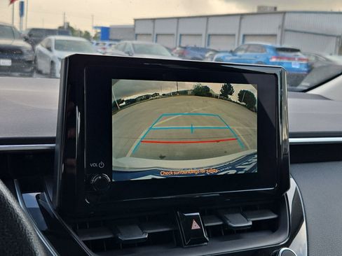 Used 2023 Toyota Corolla LE w/ Carpet Mat Package (TMS) image 23