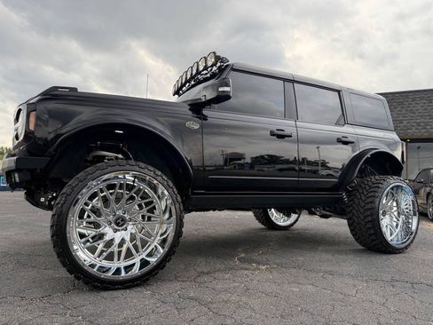 Used 2023 Ford Bronco Wildtrak AWD/4WD image 7