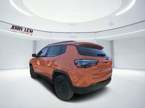 New 2026 Jeep Compass Latitude image 5