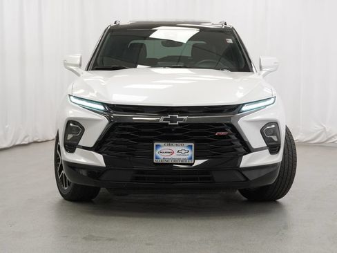 Used 2024 Chevrolet Blazer RS w/ Driver Confidence II Package AWD/4WD image 2