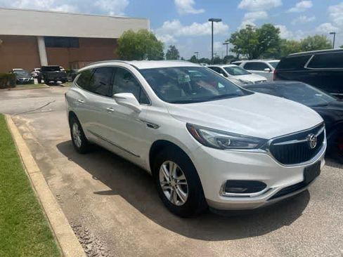 Used 2018 Buick Enclave Essence FWD image 9