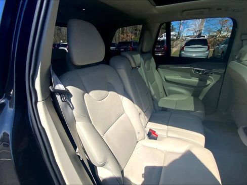 Certified 2023 Volvo XC90 B6 Plus w/ Protection Package image 18