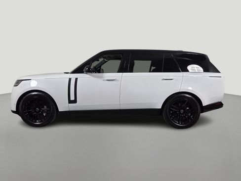 Used 2023 Land Rover Range Rover Long Wheelbase SE AWD/4WD image 2