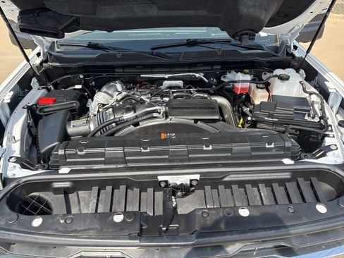 Used 2025 Chevrolet Silverado 2500 LT w/ Convenience Package AWD/4WD image 20