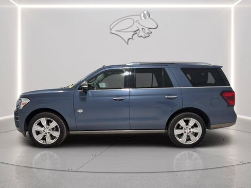 Used 2022 Ford Expedition King Ranch AWD/4WD image 2