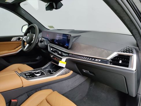 New 2026 BMW X7 xDrive40i w/ M Sport Package image 31