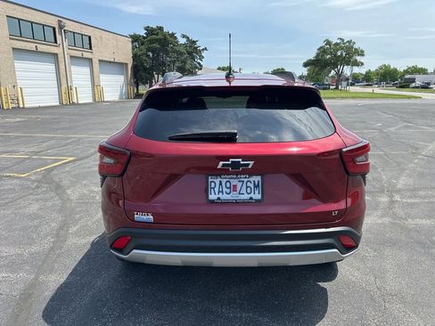 Used 2025 Chevrolet Trax LT w/ Driver Confidence Package FWD image 7