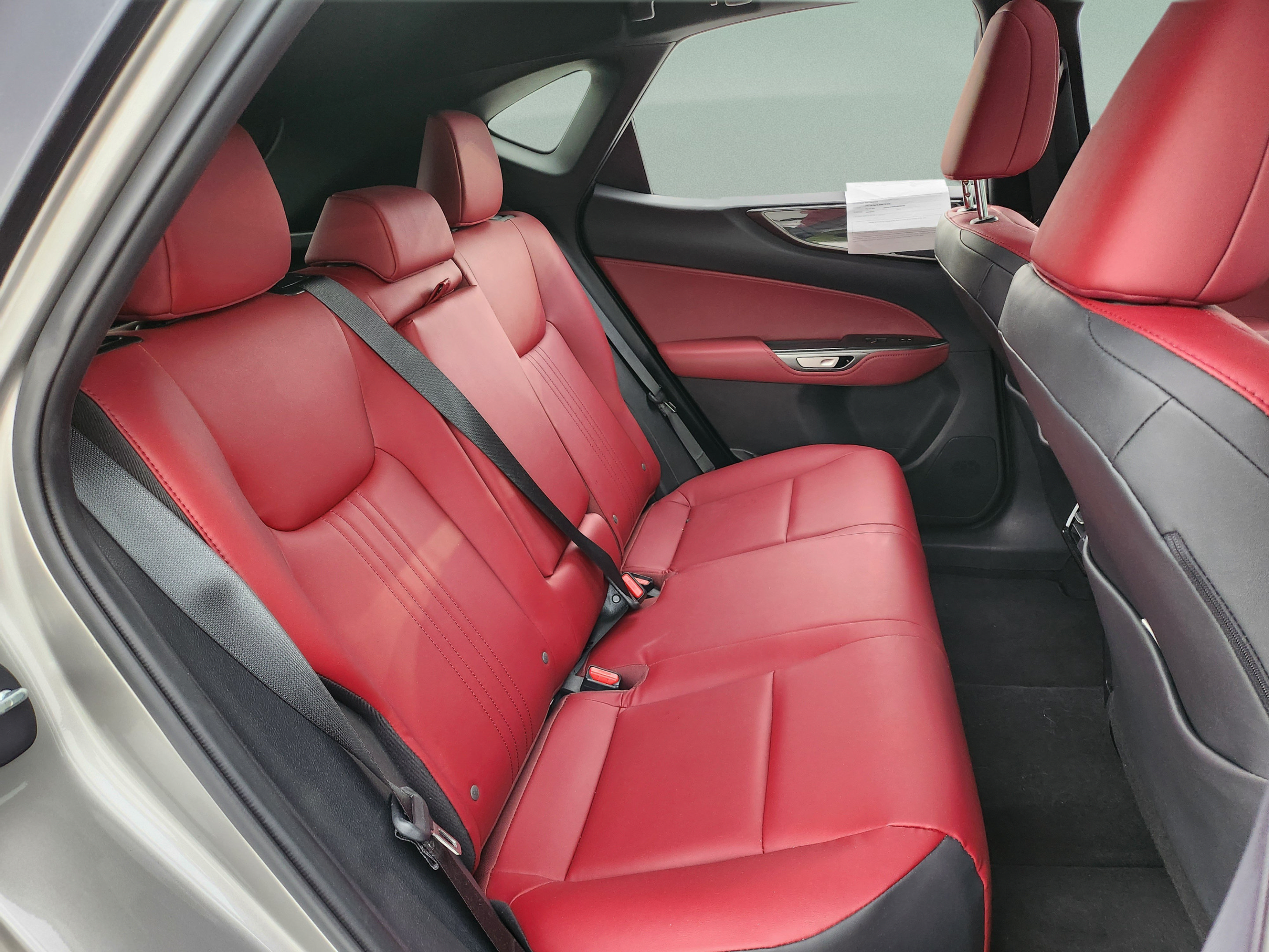 Used 2025 Lexus NX 250 FWD w/ Accessory Package (2T) image 21