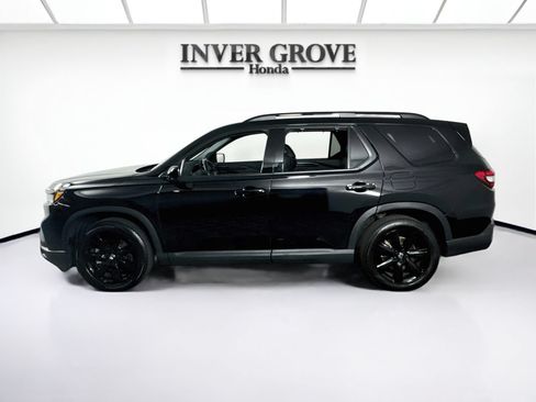 Used 2025 Honda Pilot Black Edition image 8