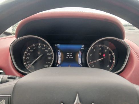 Used 2017 Maserati Levante S AWD/4WD image 29