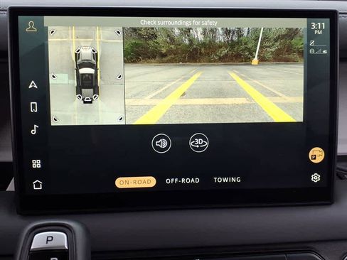 Used 2025 Land Rover Defender 110 X-Dynamic SE image 18