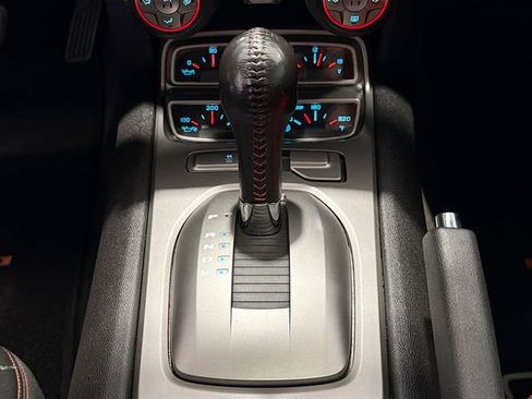 Used 2010 Chevrolet Camaro SS w/ Interior Accent Trim Package RWD image 14