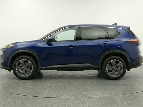 Used 2025 Nissan Rogue SV image 5