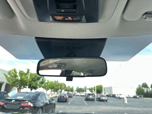 Certified 2026 Toyota Corolla Cross L FWD image 27