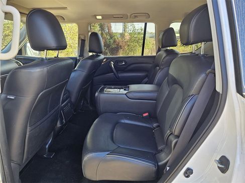 Used 2024 INFINITI QX80 Luxe image 15