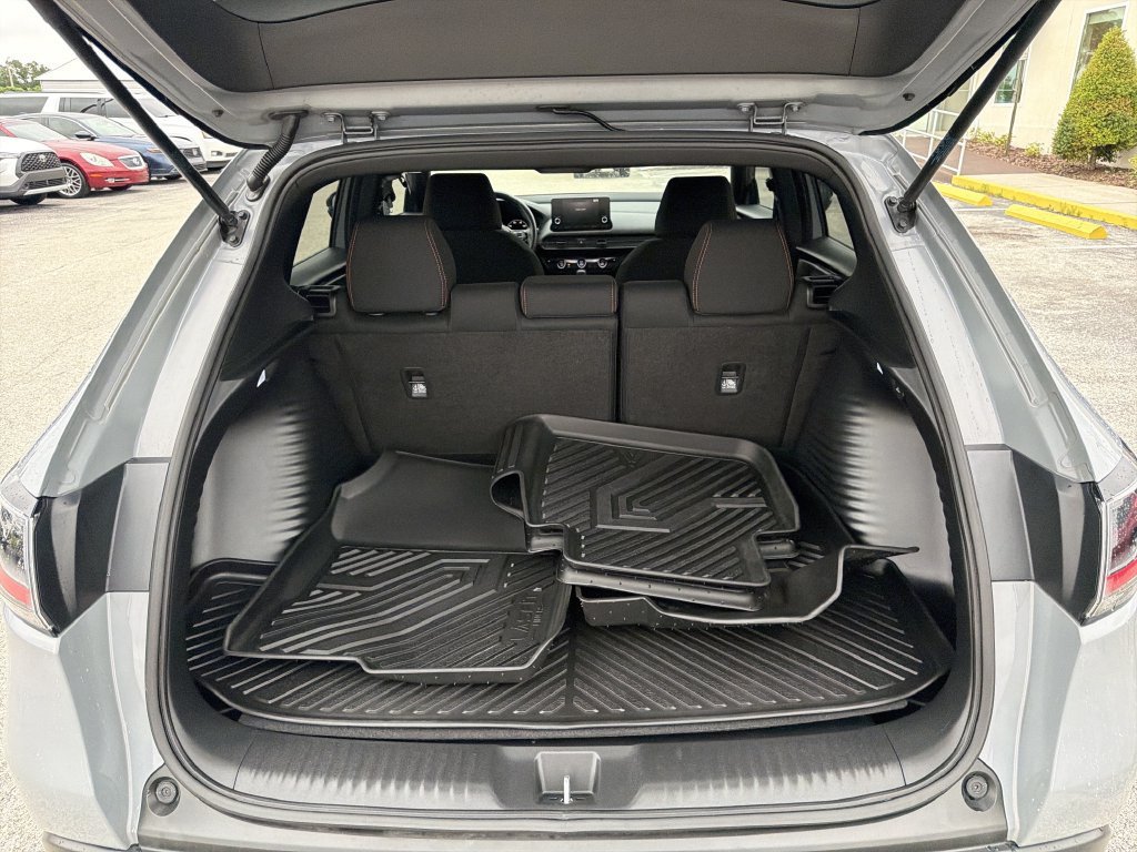 Used 2024 Honda HR-V Sport image 11