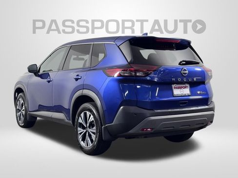 Used 2022 Nissan Rogue SV image 7