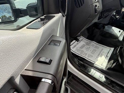 Used 2014 Ford F250 XL w/ Power Equipment Group image 16