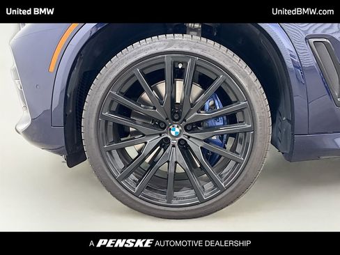 Used 2023 BMW X5 M50i w/ Executive Package image 2
