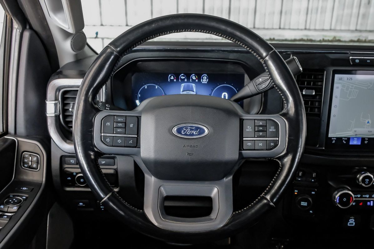 Used 2023 Ford F350 Lariat w/ FX4 Off-Road Package AWD/4WD image 15